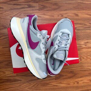 Nike W Phoenix Waffle LTH